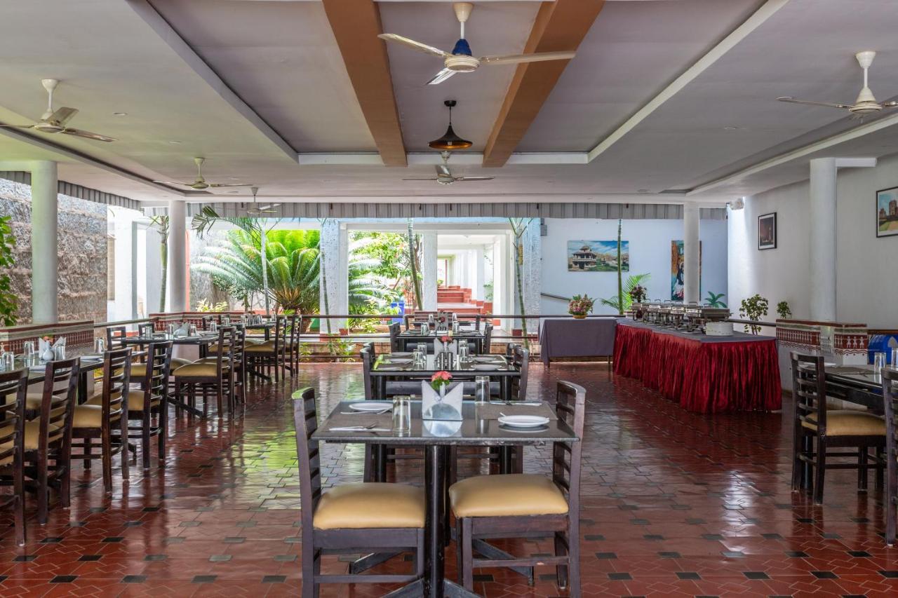 Kstdc Hotel Mayura Bhuvaneshwari Kamalapur Hampi Exterior foto