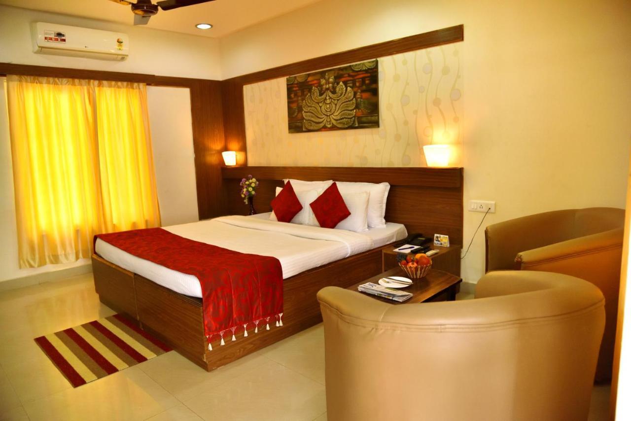 Kstdc Hotel Mayura Bhuvaneshwari Kamalapur Hampi Exterior foto